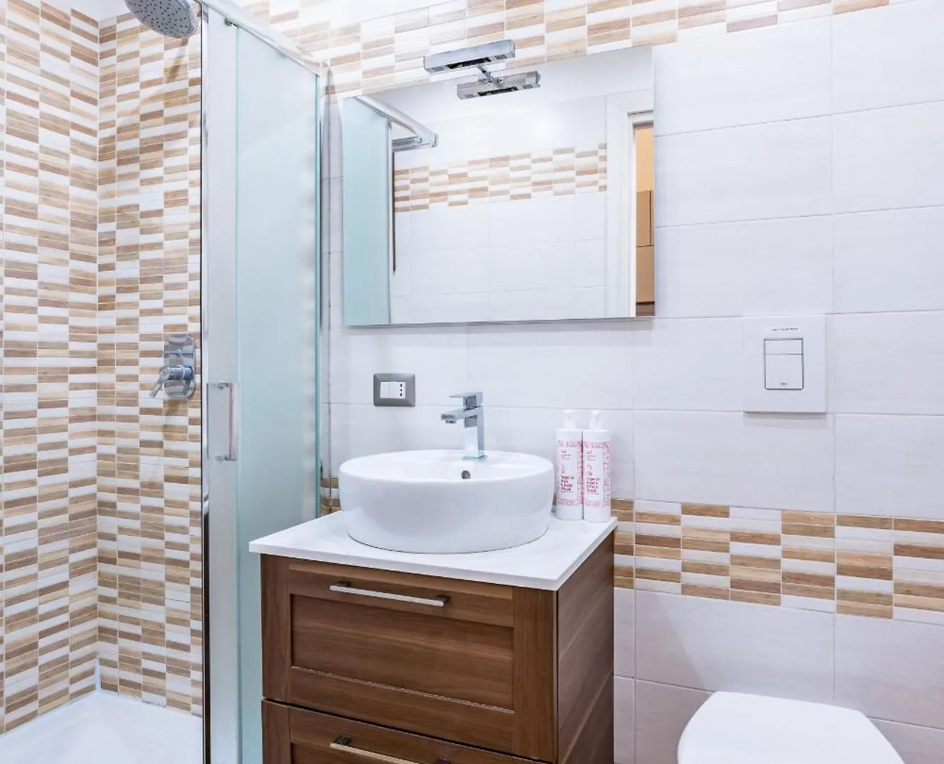 Piazza Carlo III Apartment By Wonderful Italy 나폴리