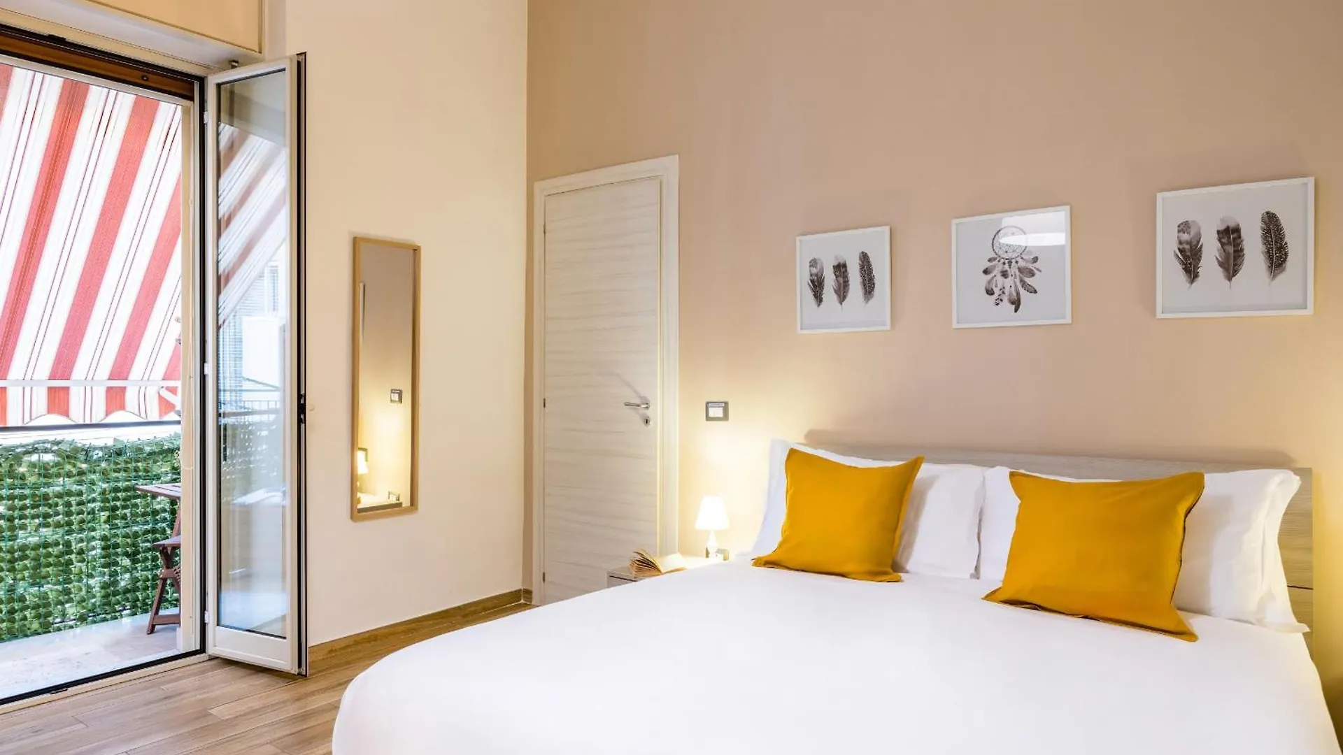 Piazza Carlo III Apartment By Wonderful Italy Naples Italy