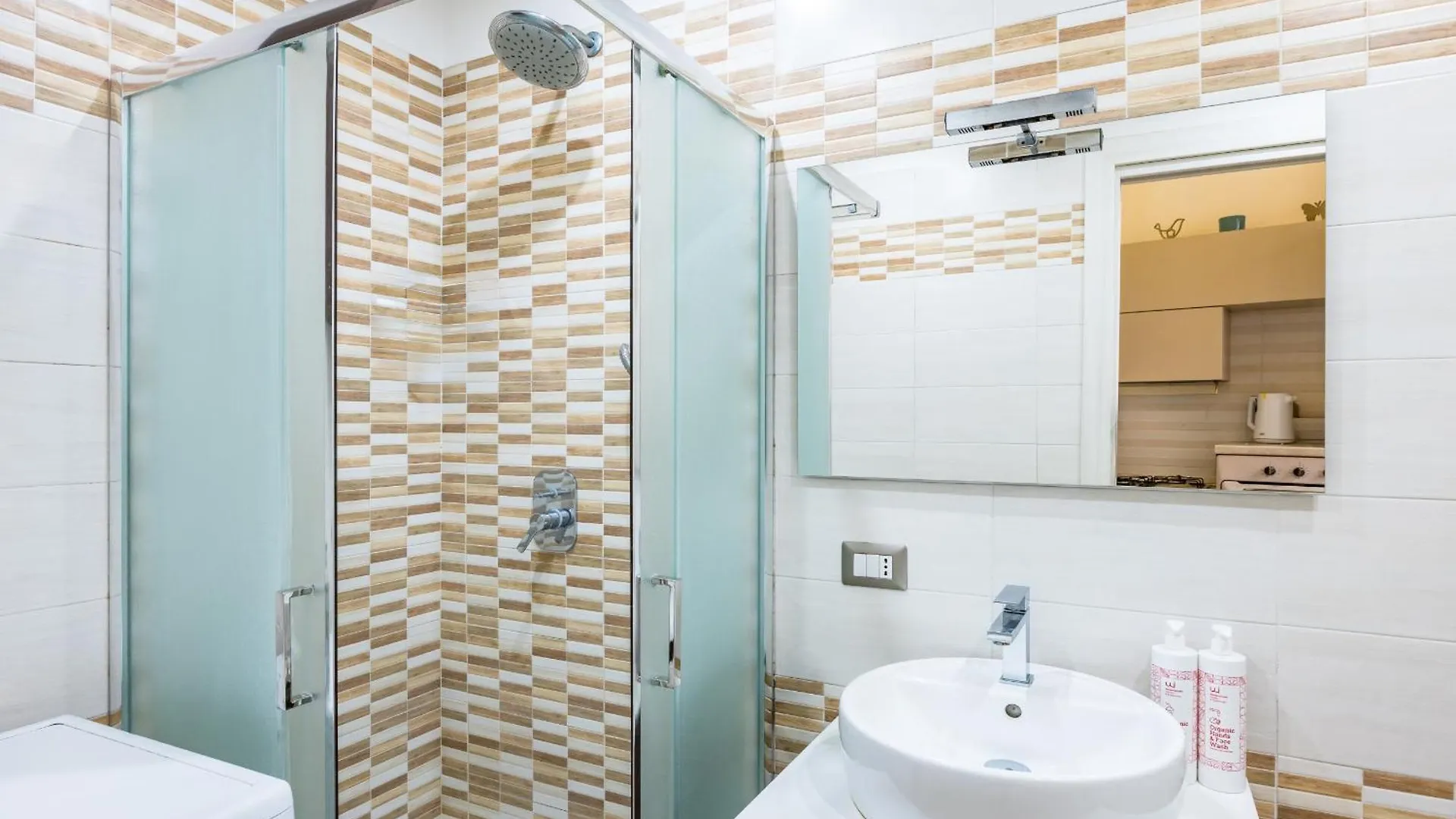 Piazza Carlo III Apartment By Wonderful Italy Νάπολη